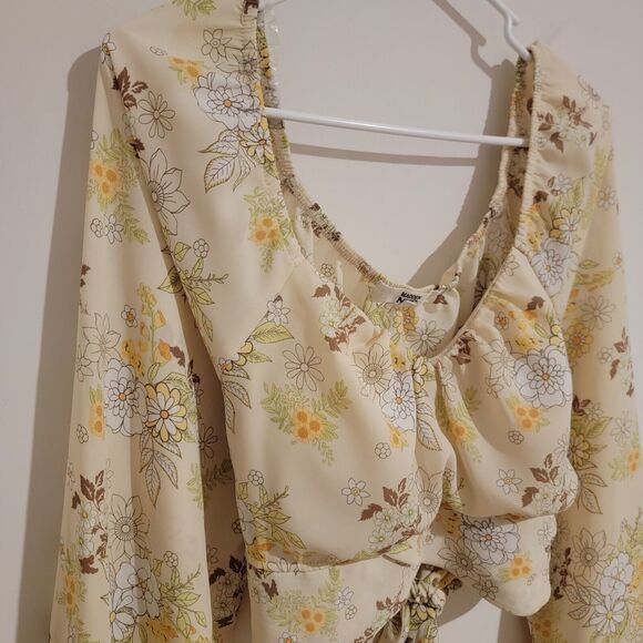 Madden Nyc Womens Crop Top Size XXL Floral Hippie Retro Boho - Picture 3 of 7